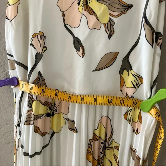 a new day White and Yellow Floral Midi Dress - Picture 11 of 13